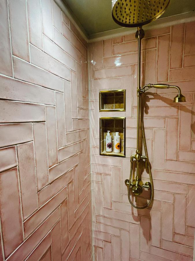 Wellies & Waves Bed & Breakfast Kingsbridge  Ngoại thất bức ảnh